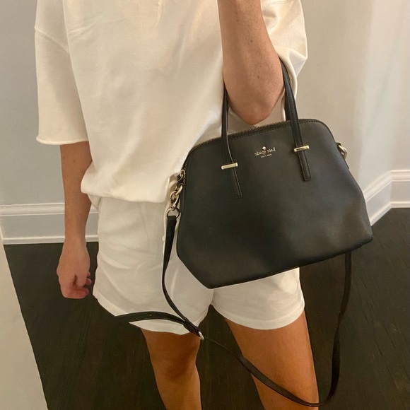 Black Kate Spade tote - Picture 2 of 11
